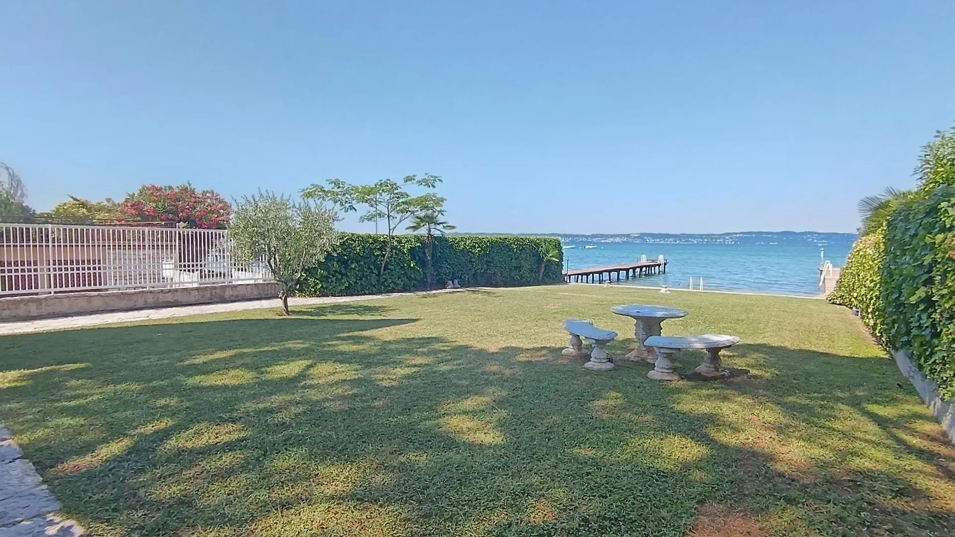 Trilocale Sporting Con Giardino Privato E Wifi - Sunset Beach Sirmione Apartamento