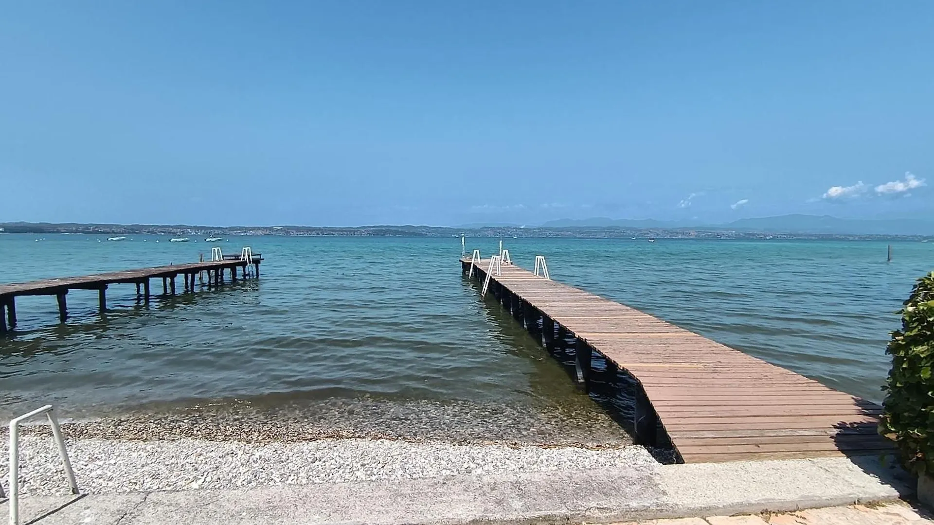 Apartamento Trilocale Sporting Con Giardino Privato E Wifi - Sunset Beach Sirmione