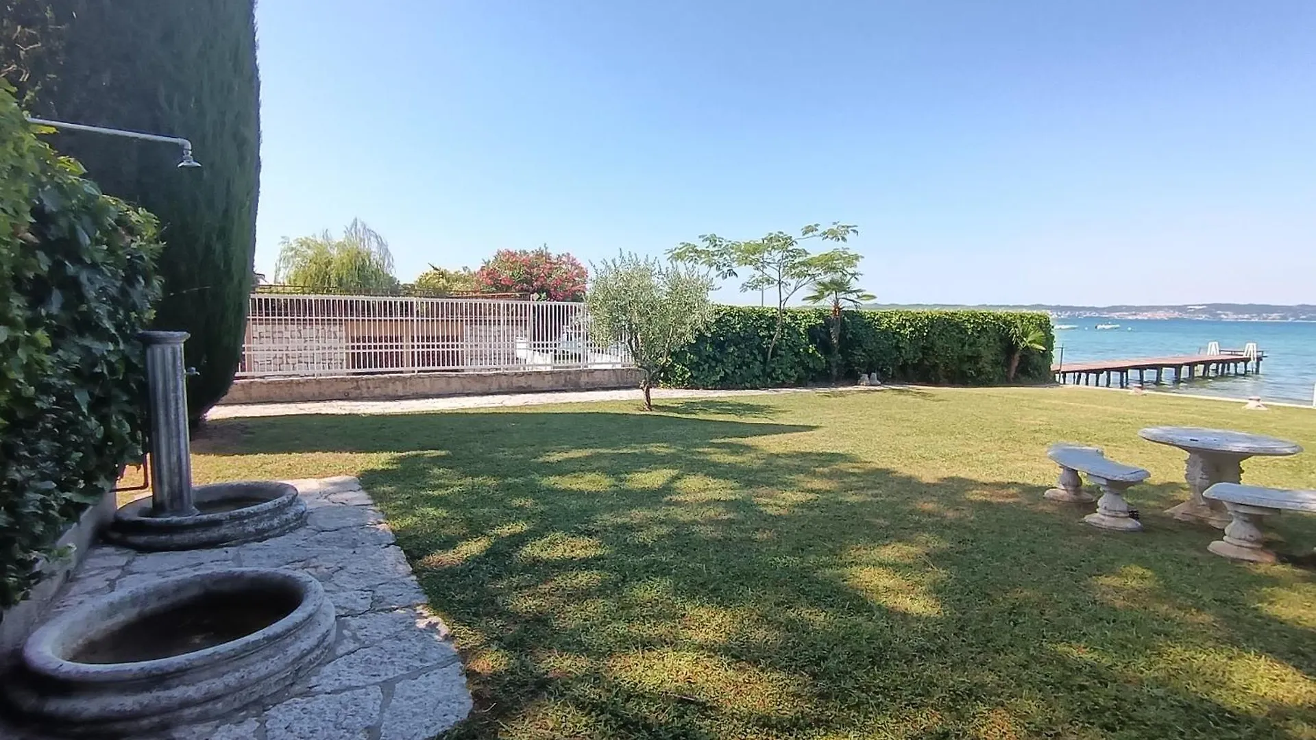 Trilocale Sporting Con Giardino Privato E Wifi - Sunset Beach Sirmione
