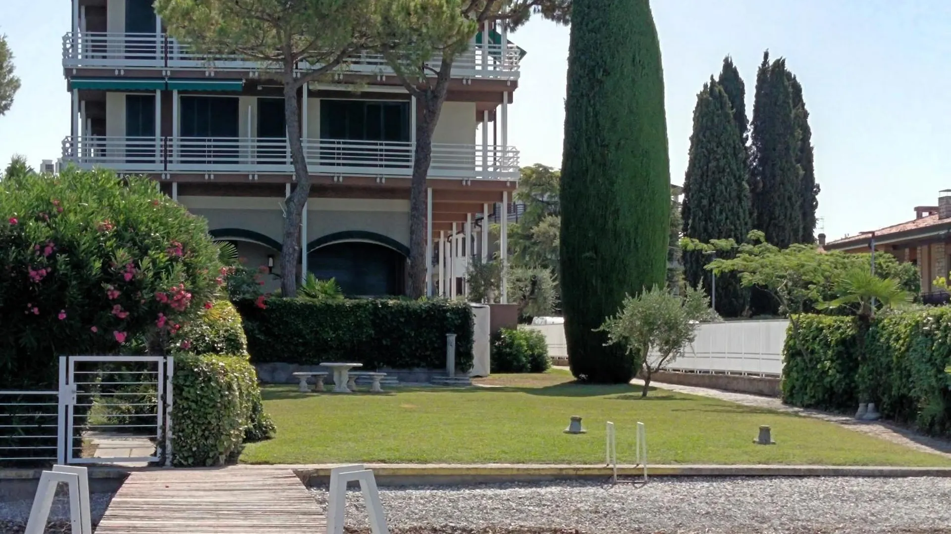 Trilocale Sporting Con Giardino Privato E Wifi - Sunset Beach Σιρμιόνε Ιταλία