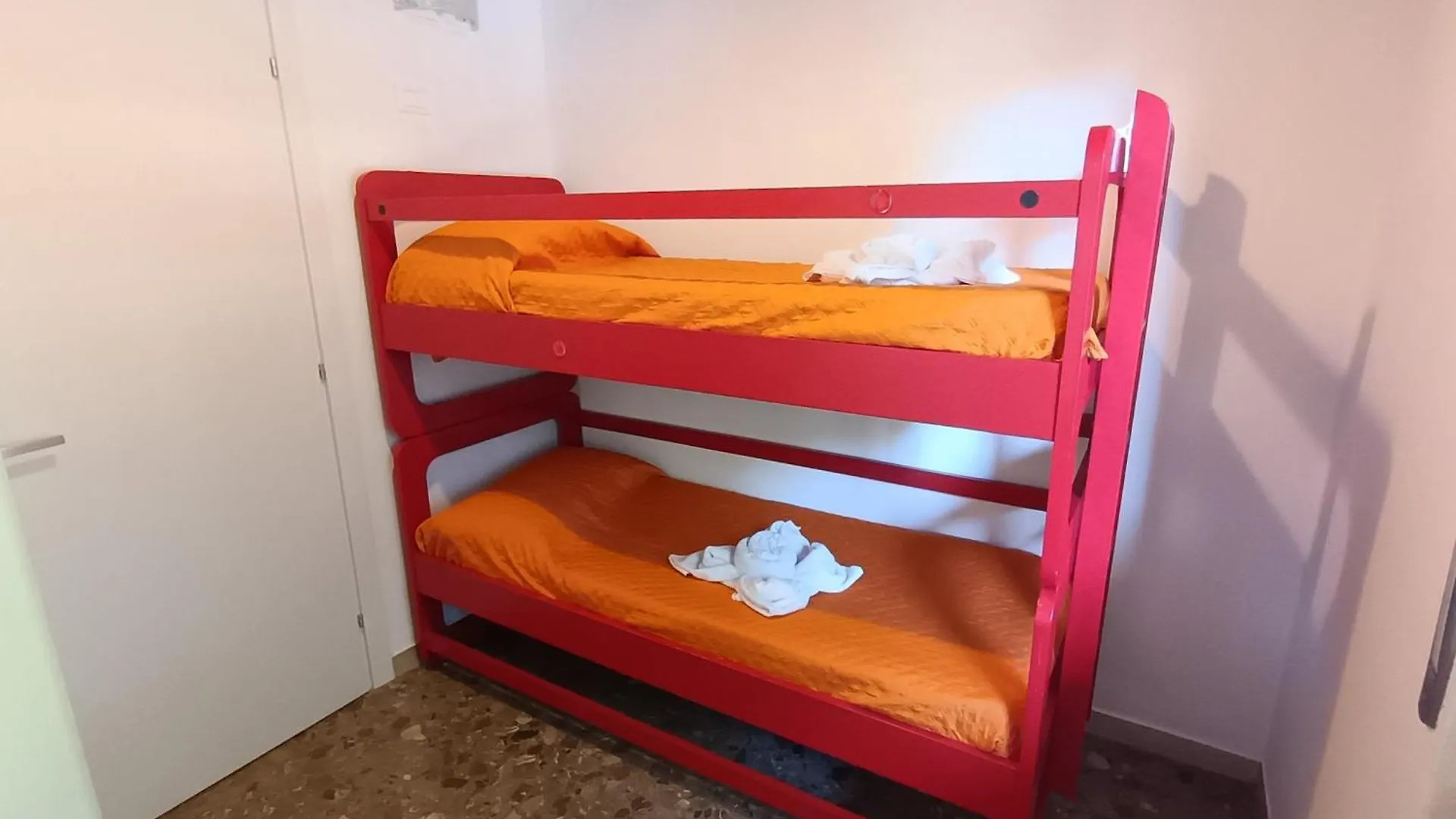 Trilocale Sporting Con Giardino Privato E Wifi - Sunset Beach Σιρμιόνε